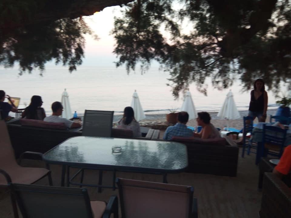 Beachfront Apartment Kato Zakros Ngoại thất bức ảnh